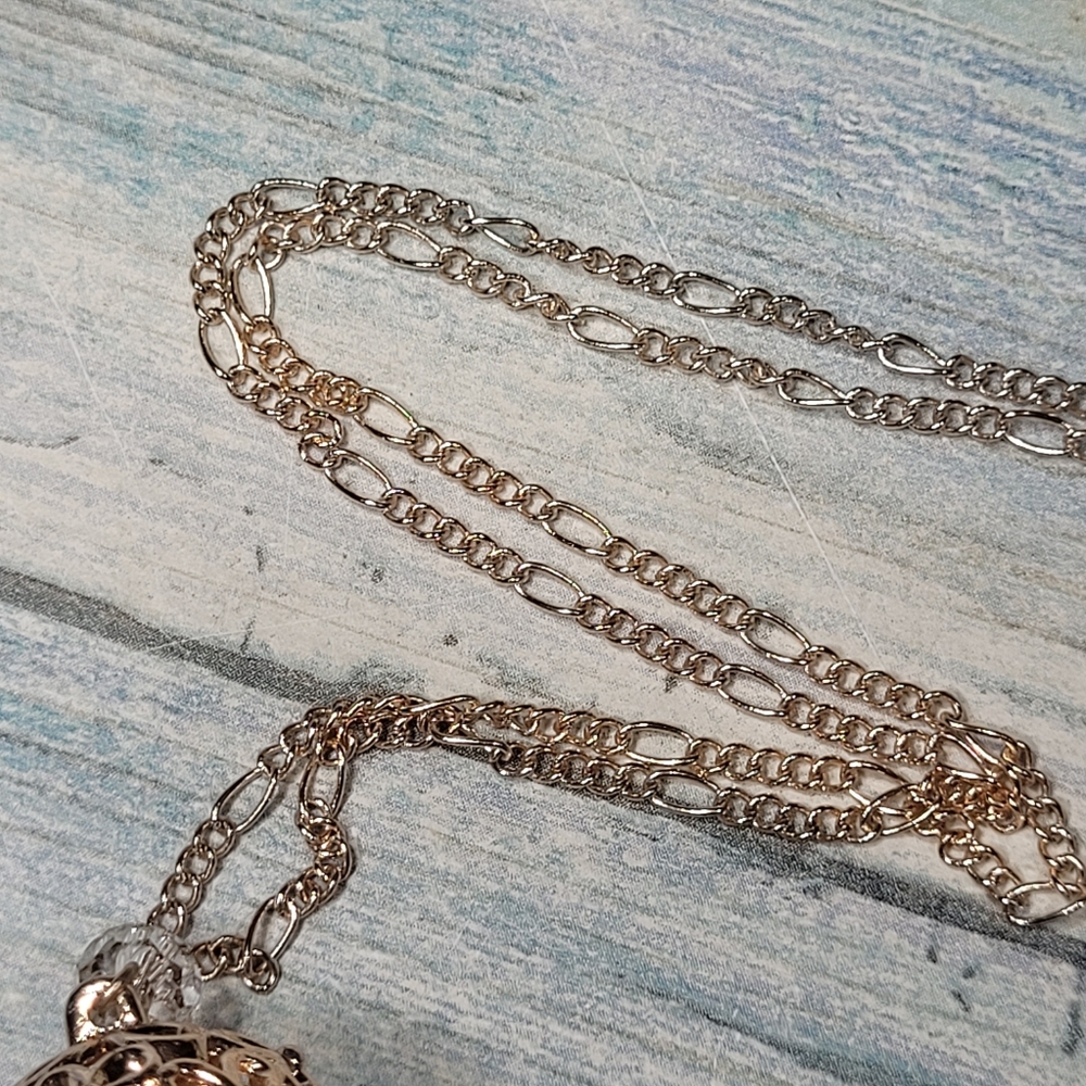 C 1946 Ball Tassel Necklace. - Picture 6 of 9